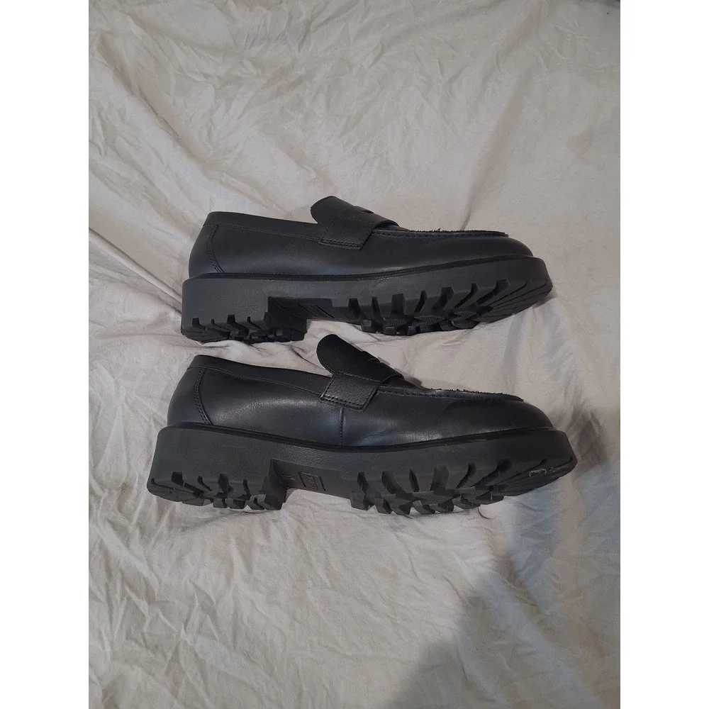 Steve Madden Lotto Black Penny Loafers Women's SZ 9M Shoes goth preppy academa